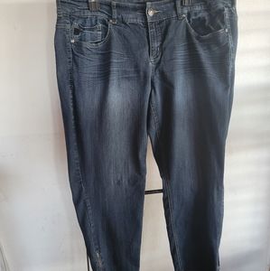 Zipper detail skinnies!!